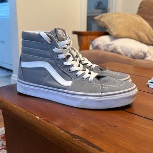 Women’s grey SK8-HI Van’s size 7.5. Good condition, only worn a few times